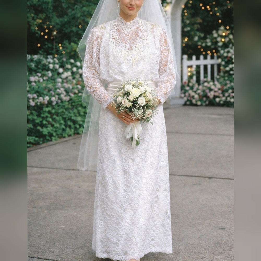 Bridallure Vintage 80s 90s White Lace Ivory Satin Informal Wedding Dress sz 12